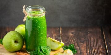 “Exploring the Drawbacks of Celery Juice: Highlighting Possible Concerns”