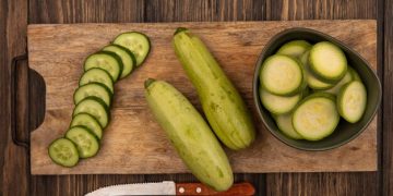 Exploring the Health Perks of Okra Water and a Simple Recipe to Make It